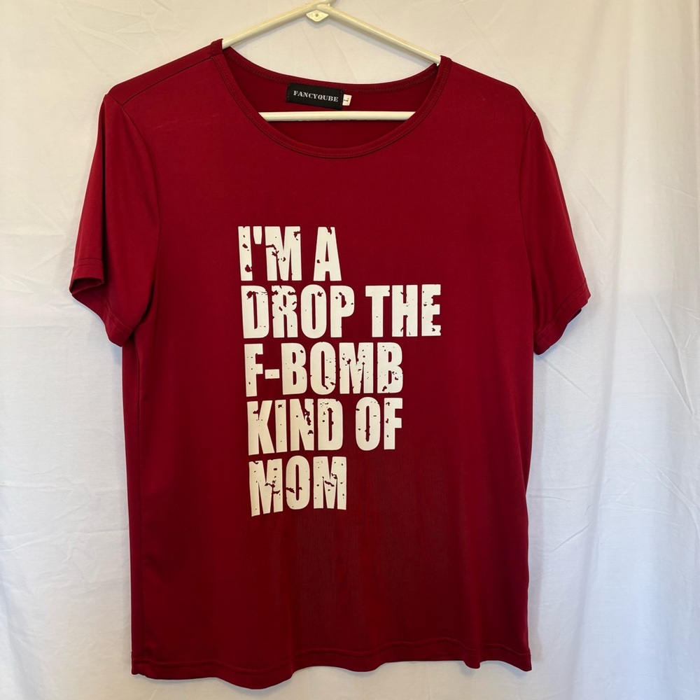 Fancyqube Red Graphic Tee - Short Sleeve Size Large
